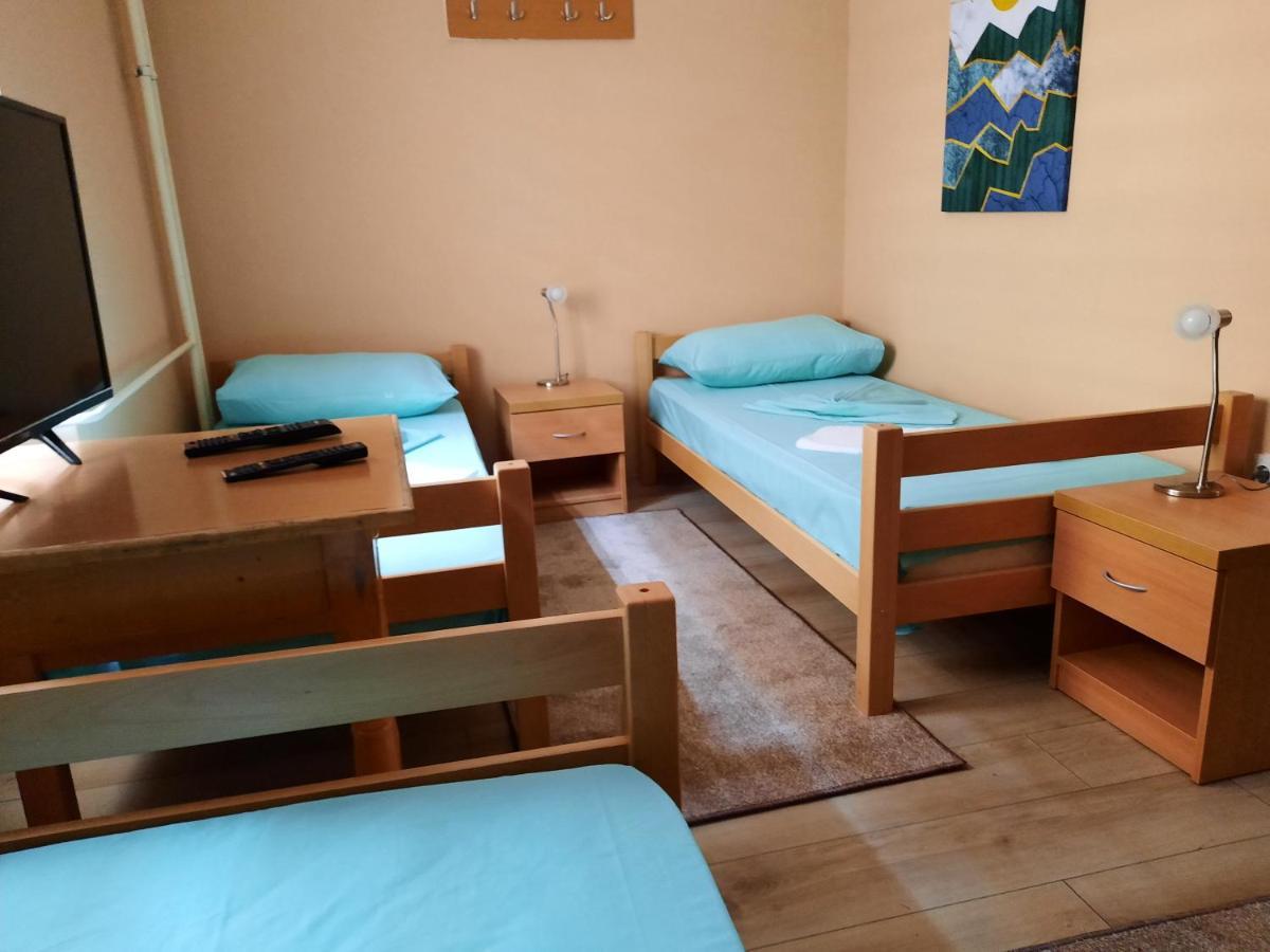 Petar Drapsin Hostel Belgrad Exteriör bild